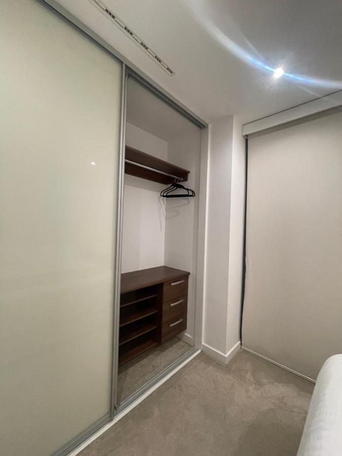 Shared Apartment In Central Лондон Экстерьер фото