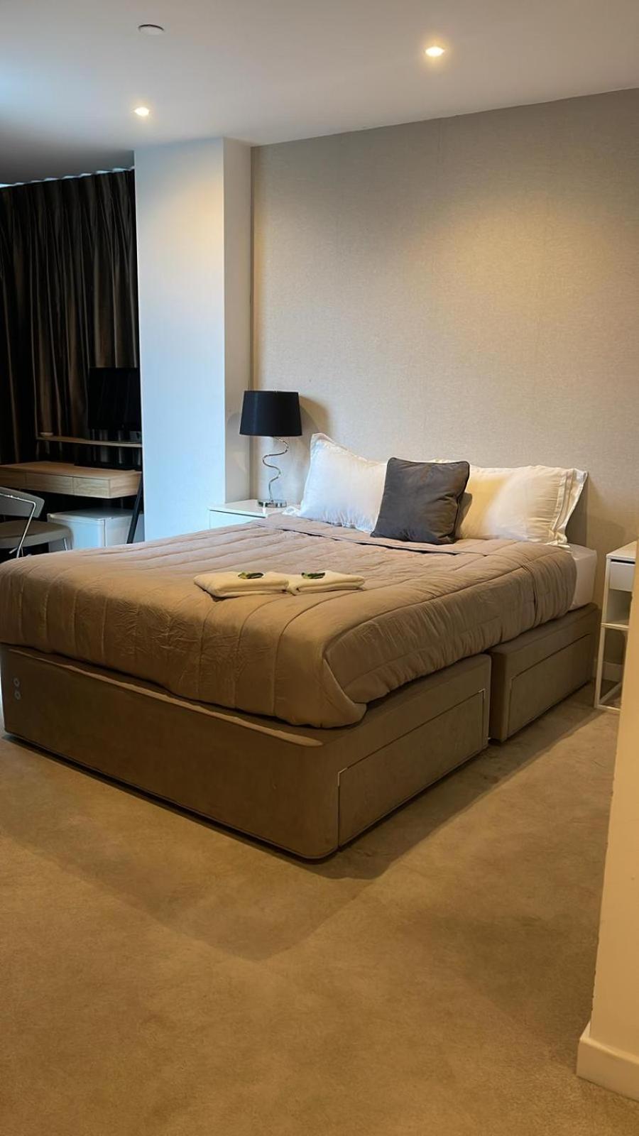Shared Apartment In Central Лондон Экстерьер фото