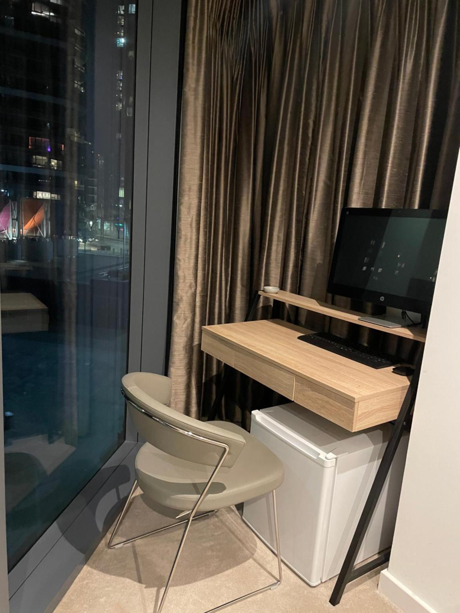 Shared Apartment In Central Лондон Экстерьер фото