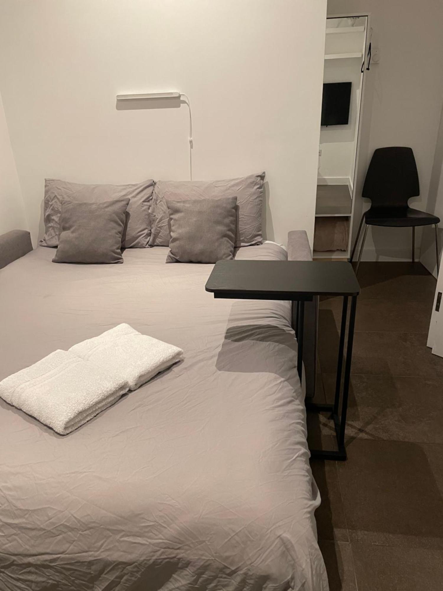 Shared Apartment In Central Лондон Экстерьер фото
