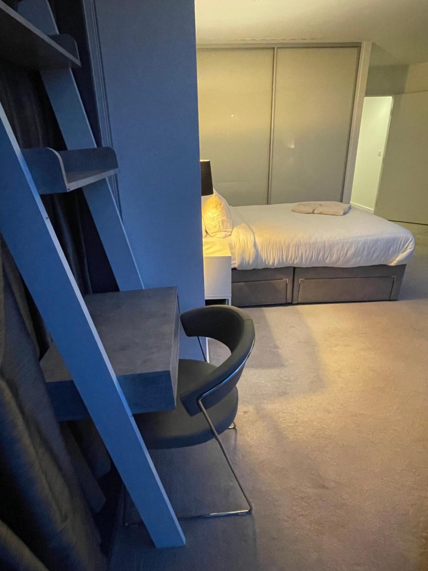 Shared Apartment In Central Лондон Экстерьер фото