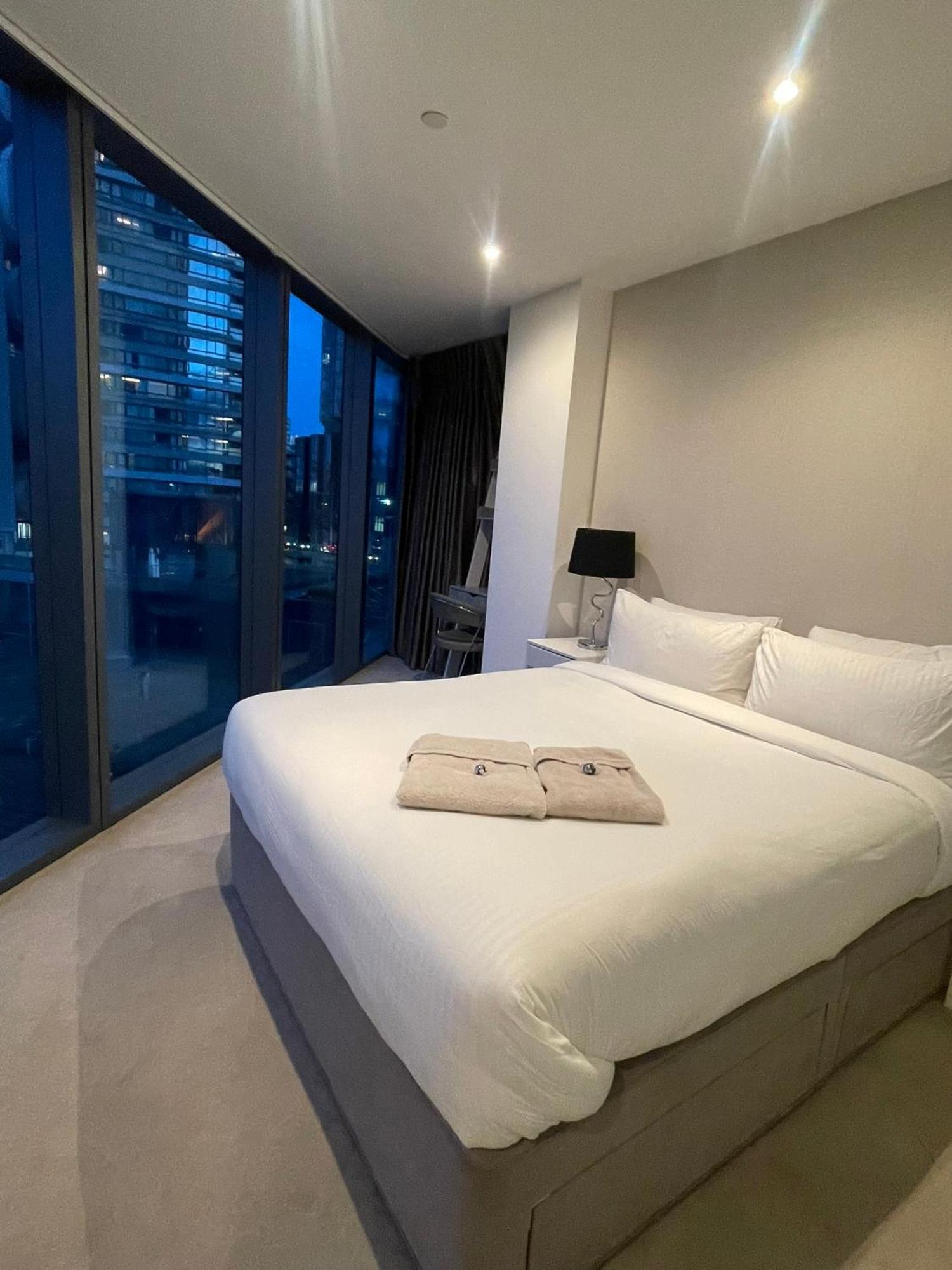 Shared Apartment In Central Лондон Экстерьер фото
